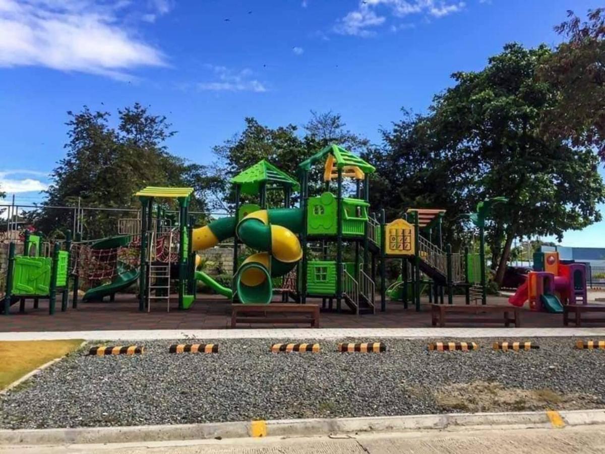Dracarys Place 2 Condo With Balcony Unlimited Wifi Lapulapu City View Εξωτερικό φωτογραφία